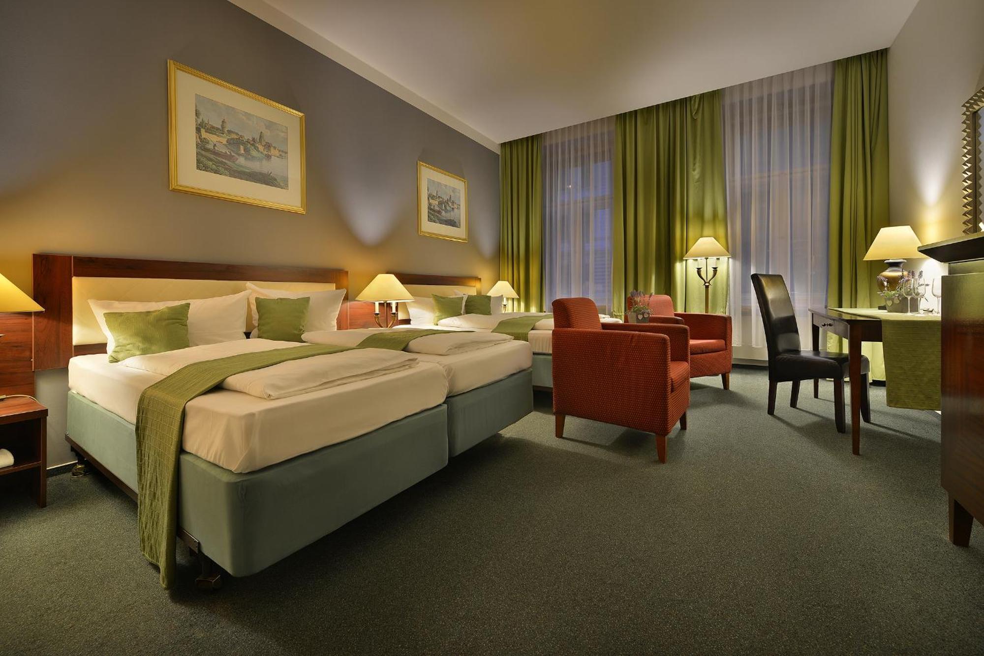 Prague Season Hotel Exterior photo